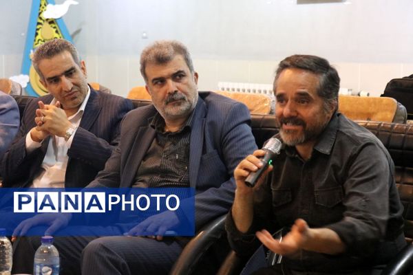 افتتاح جشنواره معلمان هنرمند خراسان رضوی 