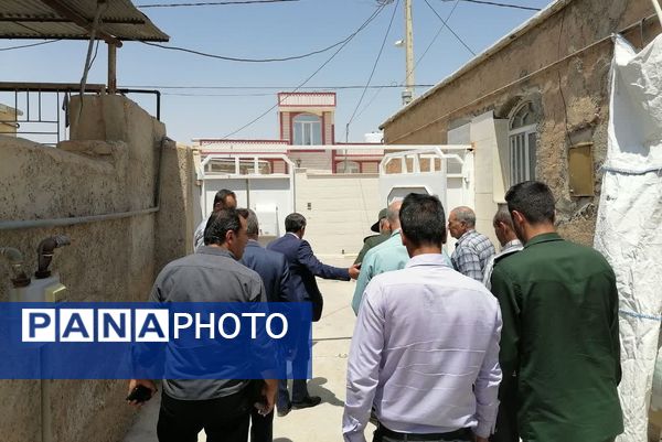 دیدار مسئولین شهر بیضا از خانواده شهدا