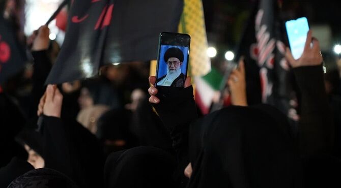 کهریزک، یکپارچه متحد در خونخواهی رهبر شهید