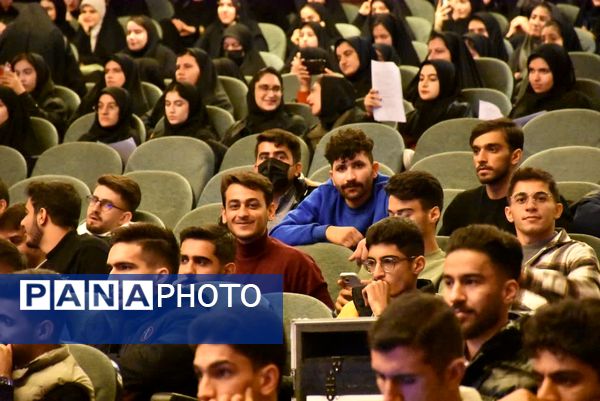 آیین گرامیداشت روز دانشجو برای دانشجو معلمان استان چهارمحال وبختیاری