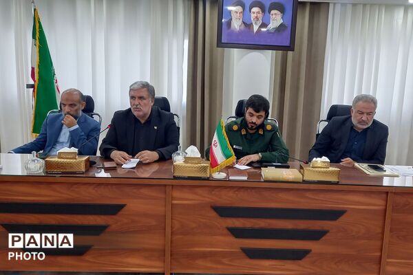 جلسه هم اندیشی با مدیران مدارس چهاردانگه