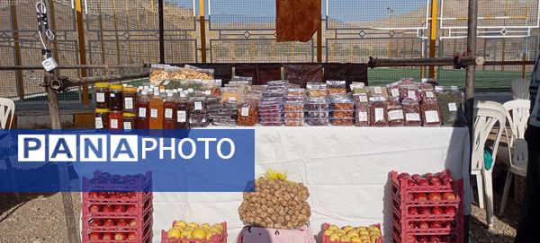 آغاز مراسم روز شهر بار با افتتاح نمایشگاه محصولات محلی و صنایع دستی