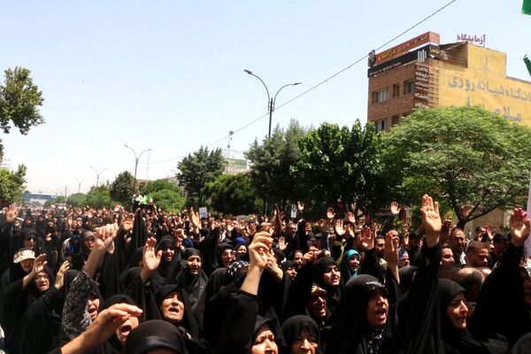 مراسم تشییع پیکر مطهر شهیدان حسن شریفی  و  محمد شاهوردی در ملارد  برگزار شد