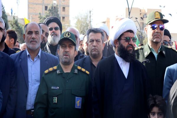 حضور پرشور دانش‌آموزان پاکدشتی در راهپیمایی روز ۱۳ آبان