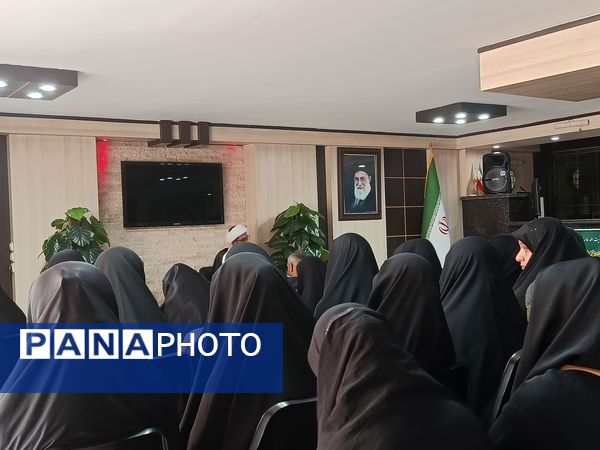 جلسه بصیرتی و سیاسی در راستای جهاد تبیین