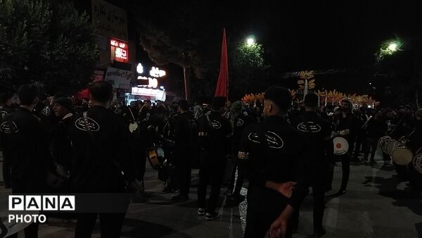 گذری بر فعالیت گروه موسیقی حیدریون   در شب عاشورا 