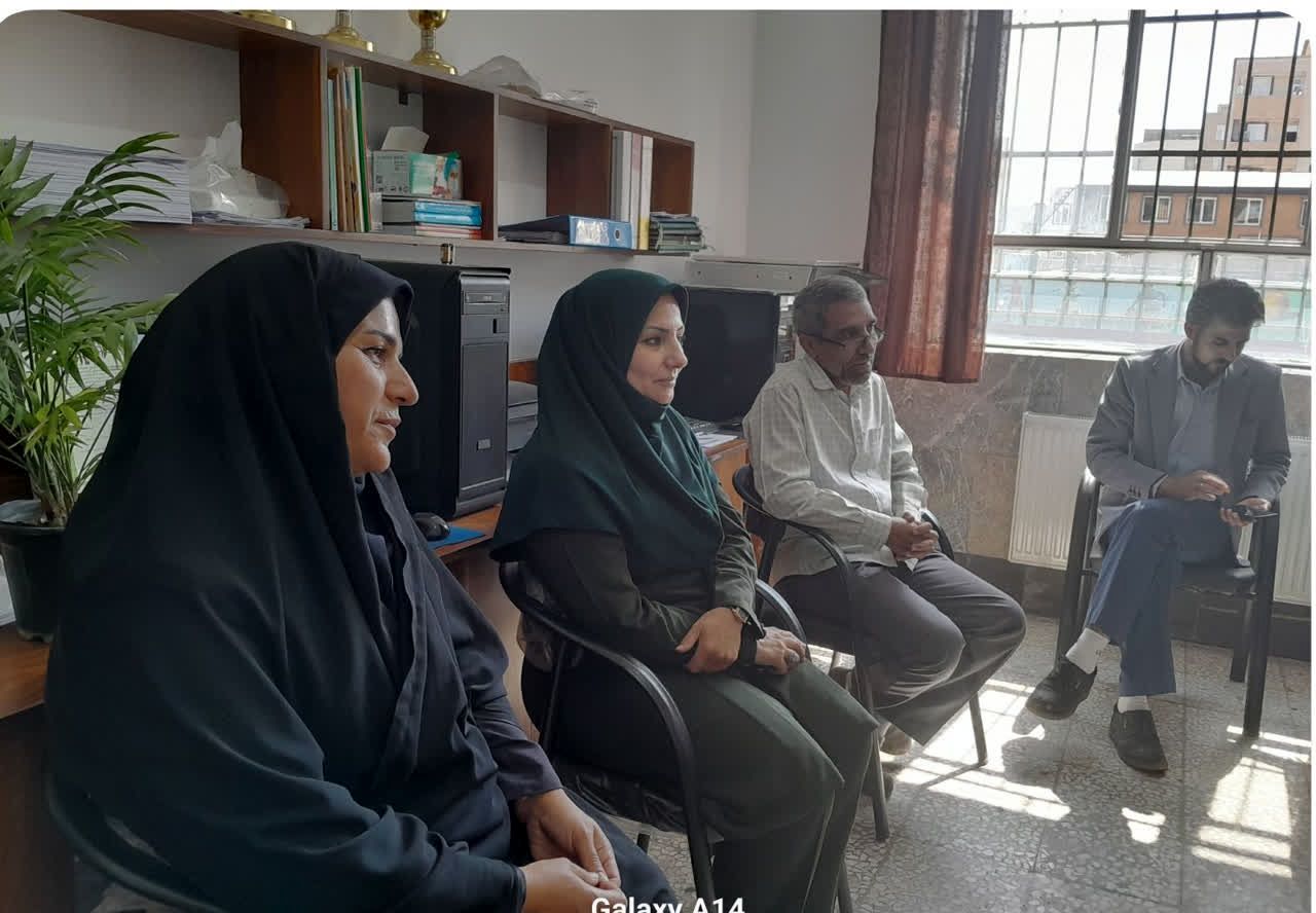 معلمان بازنشسته می‌توانند الگویی برای معلمان جوان باشند