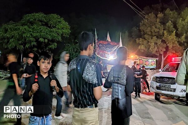 هیئت زنجیر زنی در هشتمین شب از ماه محرم الحرام در حسینیه شهدای شهر بار