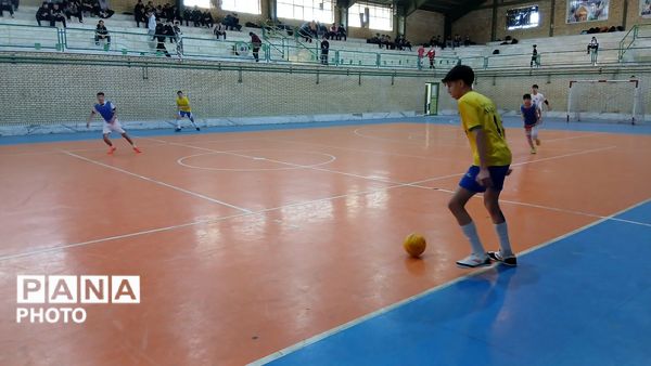اختتامیه «جام اقتدار» فوتسال شهرستان‌های ساوجبلاغ و چهارباغ