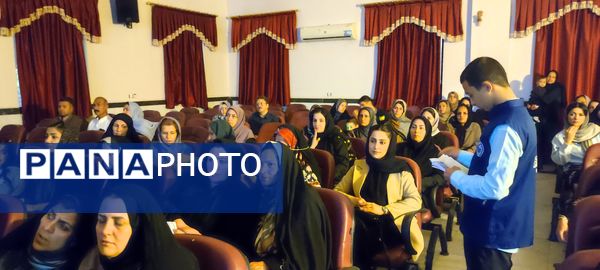 انتخابات انجمن و اولیا و مربیان مدرسه نمونه دولتی فرزانگان شهرستان شیروان 