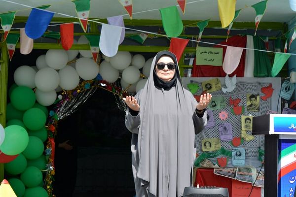برگزاری جشن شکوفه‌های کلاس اولی دربهارستان‌دو