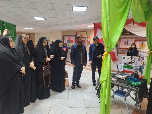 آخرین ایستگاه مدرسه انقلاب در مدرسه شاهد غدیر یک