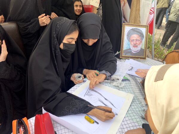 باخرز یکپارچه حماسه، حضور مردم در راهپیمایی 22 بهمن