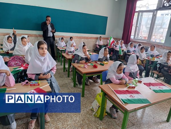 جشن شکوفه‌ها در ملکان؛ استقبال گرم از نوگلان دبستانی