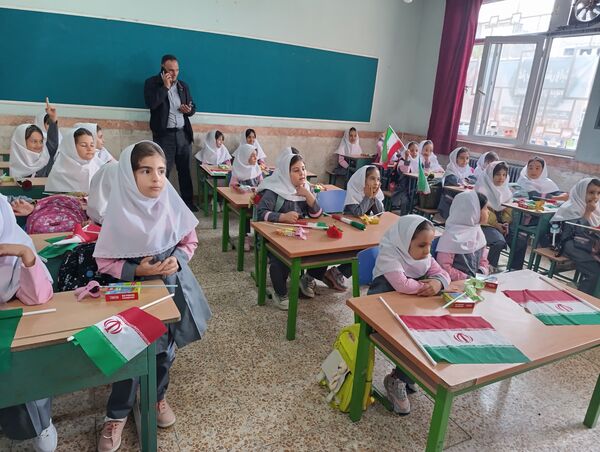 جشن شکوفه‌ها در ملکان؛ استقبال گرم از نوگلان دبستانی