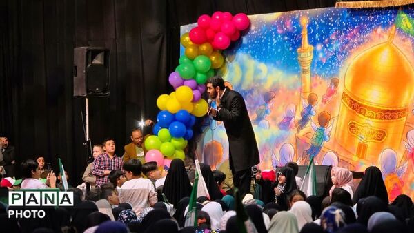 مناره‌ های میناب؛ برنامه ای به مناسبتِ میلادِ امام رضا (ع)