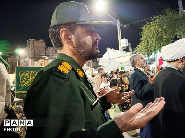 تداوم حضور پرشور مردم سرخس در تجمعات شبانه مردمی در آستانه میلاد امام رضا«ع»