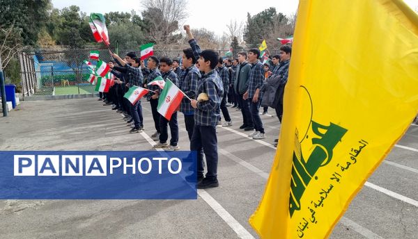 پژواک انقلاب در دل نوجوانان