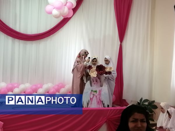 جشن عبادت در دبستان دخترانه تکتم