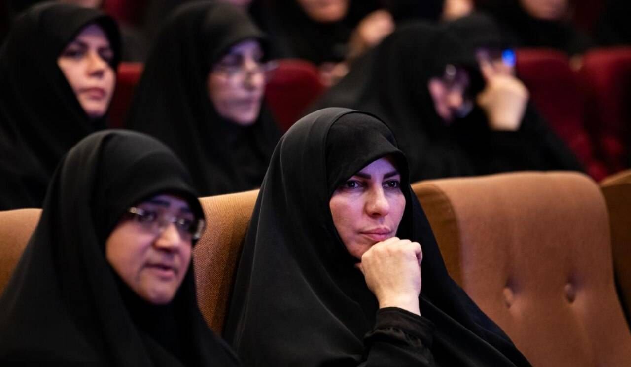 زنان تربیت یافته انقلاب؛ پیشگامان میدان های خدمت