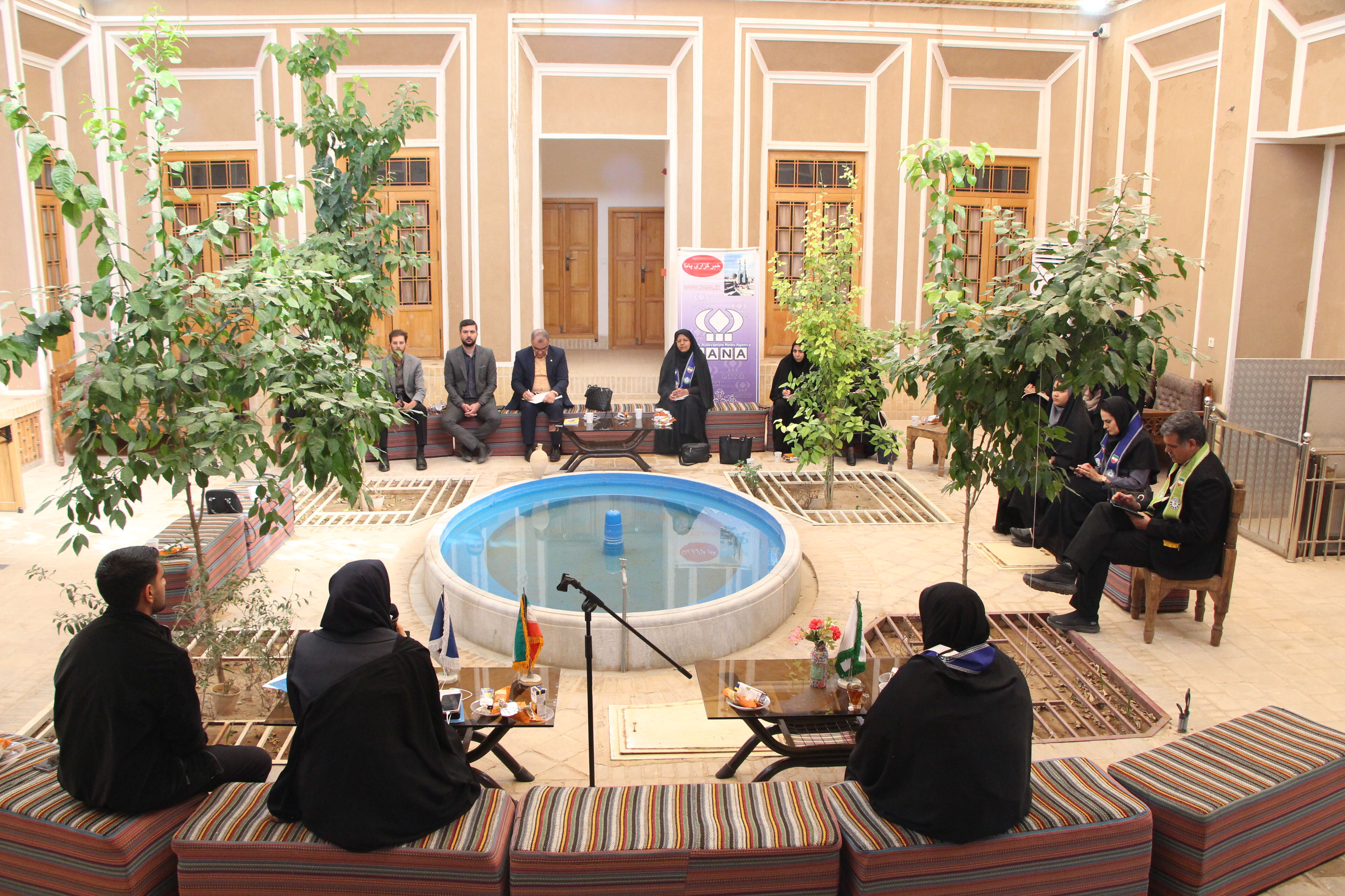 نشست مدیران سازمان دانش آموزی و رابطین پانا استان یزد