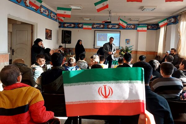بزرگداشت روزجهانی معلول در مدرسه شهدای تقی زاده ۴