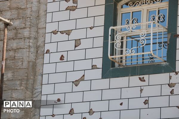 بازدید بقایی از مناطق جنگ‌زده لامرد