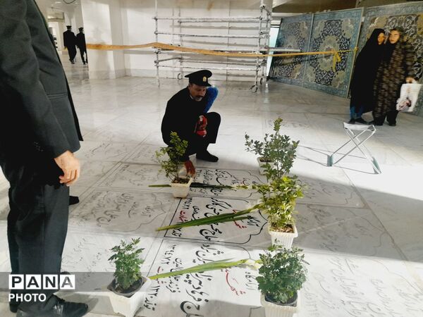 تجدید میثاق با خون شهدا در مراسم غبارروبی گلزار شهدا در حرم 