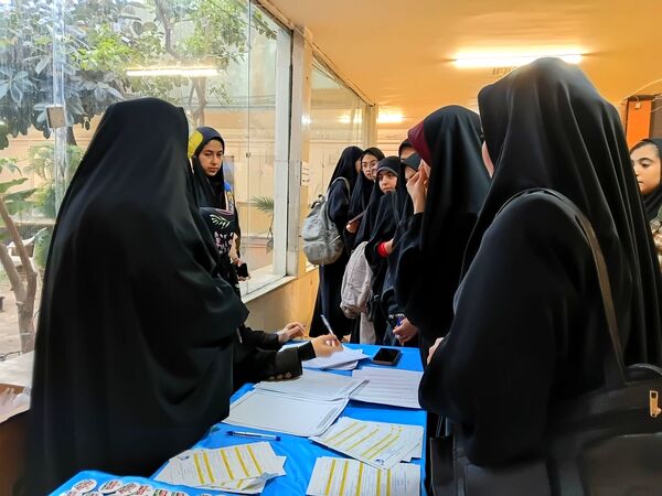 همایش مسئولان انجمن اسلامی مدارس استان همدان