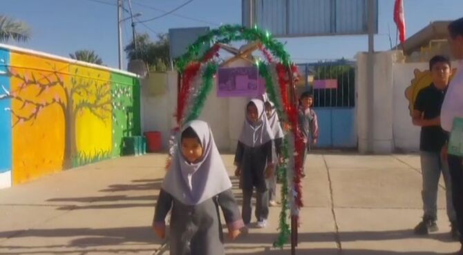 مهر آمد و مدرسه،  بوی تازه ای گرفت