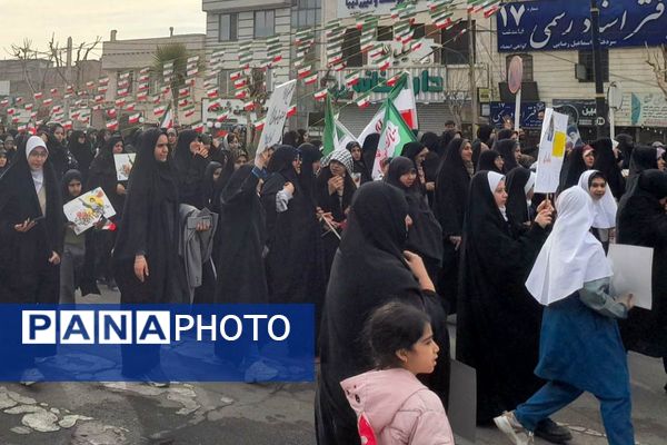 راهپیمایی باشکوه مردم قیامدشت در حمایت از آرمان‌های انقلاب