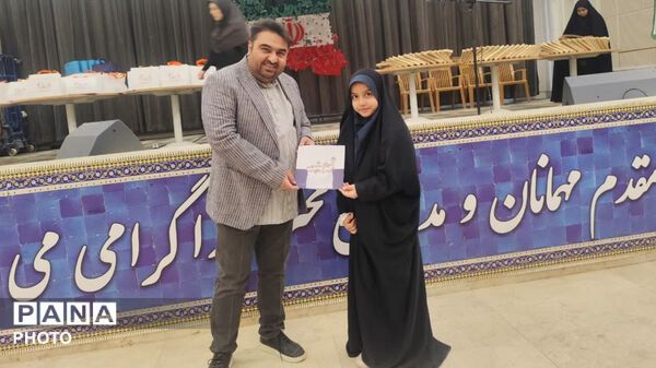گردهمایی اعضای شاخص هنری و  برگزیدگان فراخوان های بین المللی،کشوری و استانی اصفهان