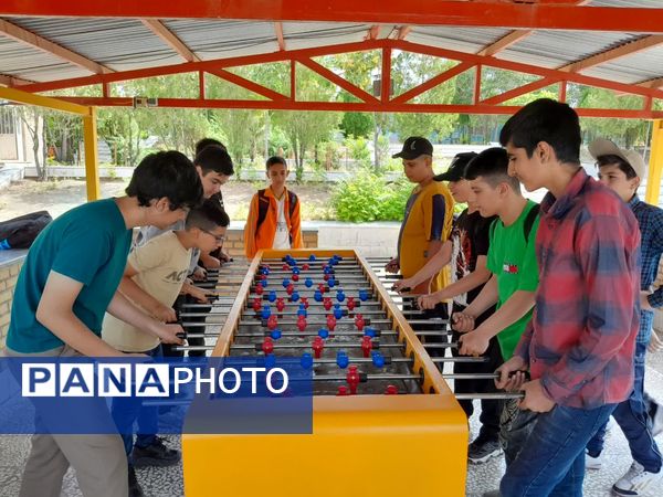 روزی پرانرژی برای پسران ناحیه یک زنجان و منطقه ایجرود در اردوی دانش‌آموزی یک‌روزه