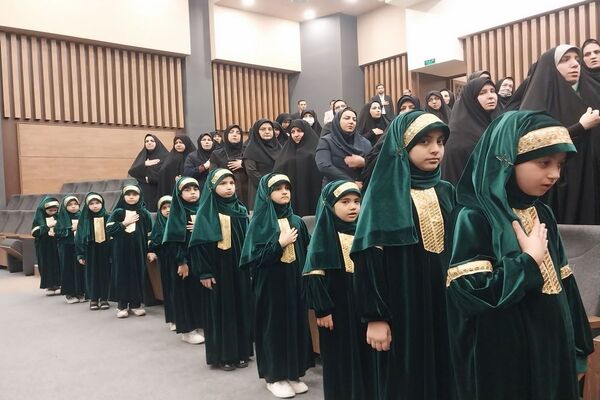 مراسم تقدیر از مشاورین و معاونین پرورشی مدارس ناحیه سه مشهد