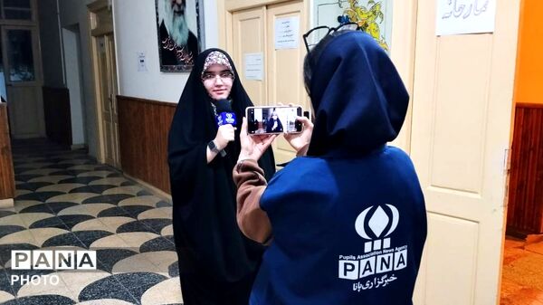 پاتوق فرهنگی دختران نوجوان مبارز