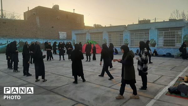 ضیافت افطار در مدرسه «نماز و نیایش» شهرستان باخرز