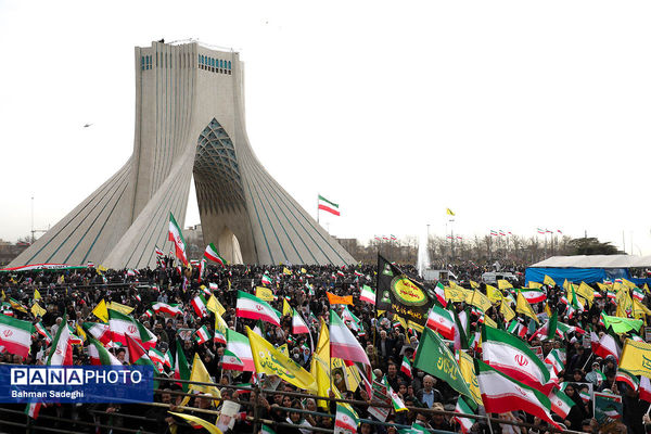 سخنرانی رئیس جمهور در جمع راهپیمایان ۲۲ بهمن