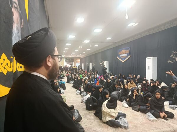 اعزام نخستین گروه از دانش‌آموزان قمی به اردوی راهیان رضوی 