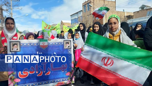 راهپیمایی باشکوه یوم الله ۲۲بهمن در شهرستان خواف