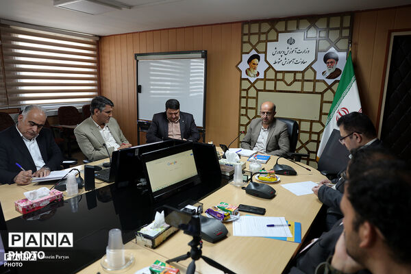 جلسه هماهنگی و هم افزایی بین دبیرخانه کمیسیون تخصصی توسعه آموزش عمومی قرآن کشور و معاونت آموزش متوسطه