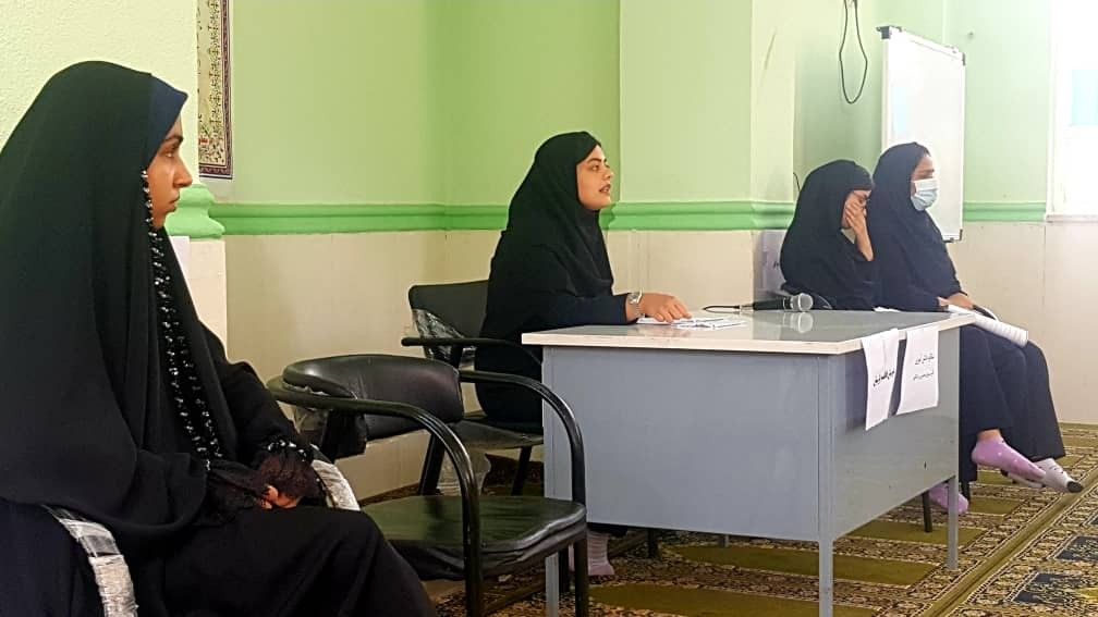 استقبال دانش‌آموزان پارسیان از مناظره‌های دانش‌آموزی