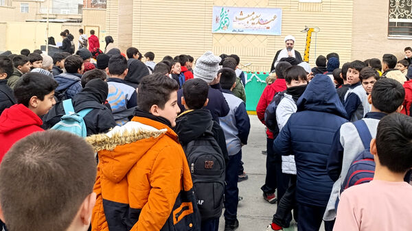 جشن عید مبعث در دبستان معلم آشخانه