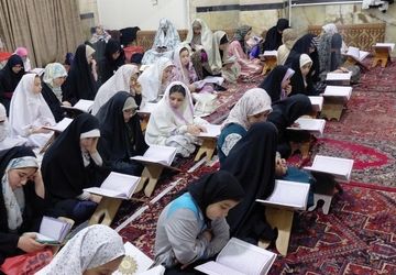 روز پایانی اعتکاف بسیار دلتنگ‌کننده است 