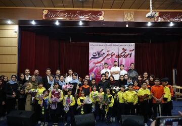 نوای مهرگان در فرهنگسرای بروجن طنین انداز شد