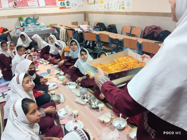 ضیافت افطاری ماه رمضان به میزبانی دبستان شطیطه۲ نیشابور