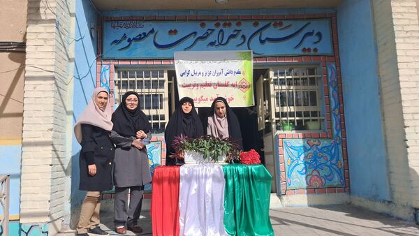 «جشن جوانه‌ها» در دبیرستان حضرت معصومه شهرستان فیروزکوه