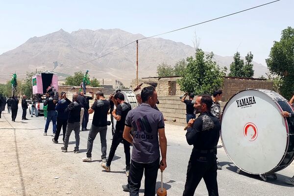 مراسم عزاداری و زنجیرزنی روز عاشورا در روستای جعفرآباد بوانات
