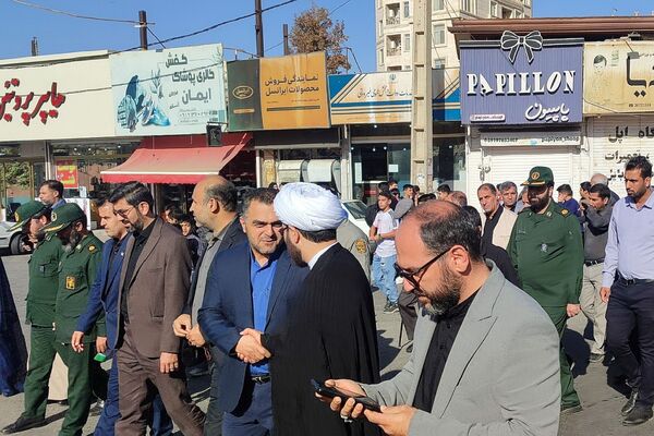 پیشوا یکپارچه علیه استکبار؛ 