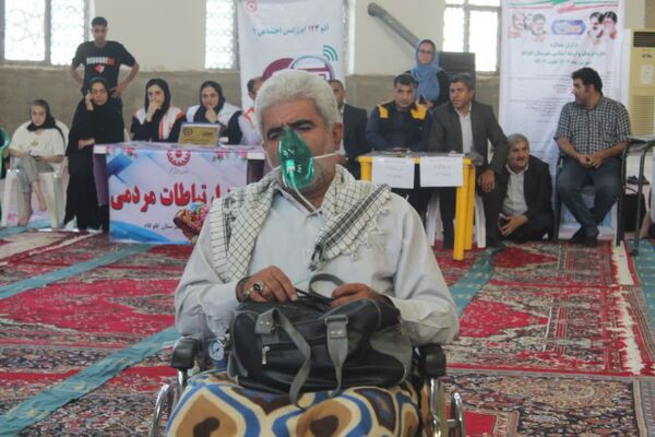برپایی میز خدمت به مناسبت هفته دولت در گلوگاه 