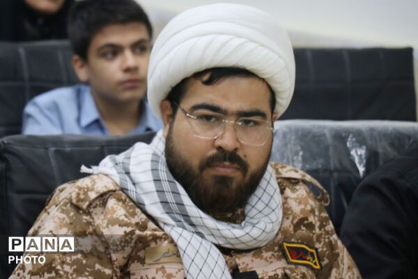 تجدید پیمان، بر مدار ایران